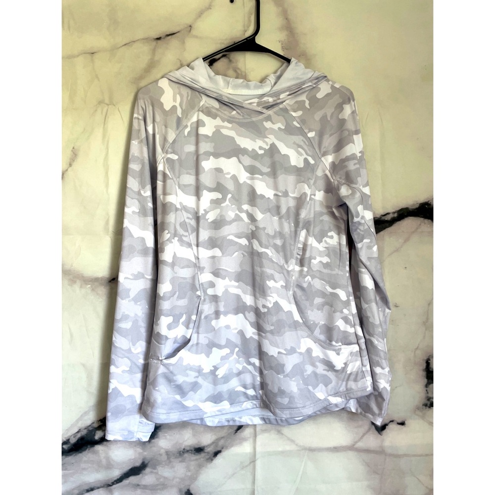NWOT RVX Womens Lightweight Hoodie